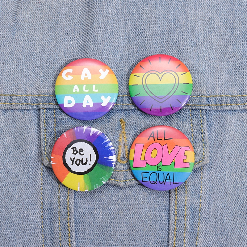 Tinplate Lembut Tombol Pin LGBT Cinta Itu Cinta Bros Lencana Pelangi Kebanggaan Bendera Untuk Topi Tas Kreatif Perhiasan Hadiah Lapel Lencana