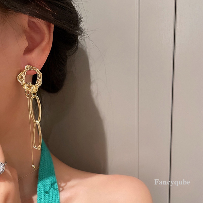 Logam Tidak Teratur Anting Rumbai Panjang Modis Retro Geometris Stud Earrings Woman Jewelry