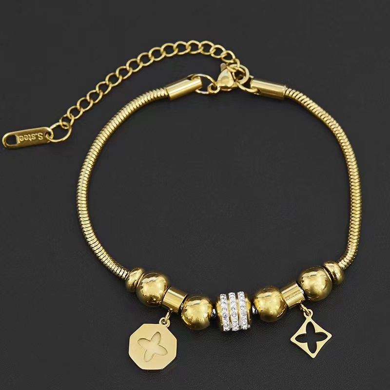 Gelang tangan clover jennita bahan titanium import berkualitas harga grosir bisa bayar di tempat COD