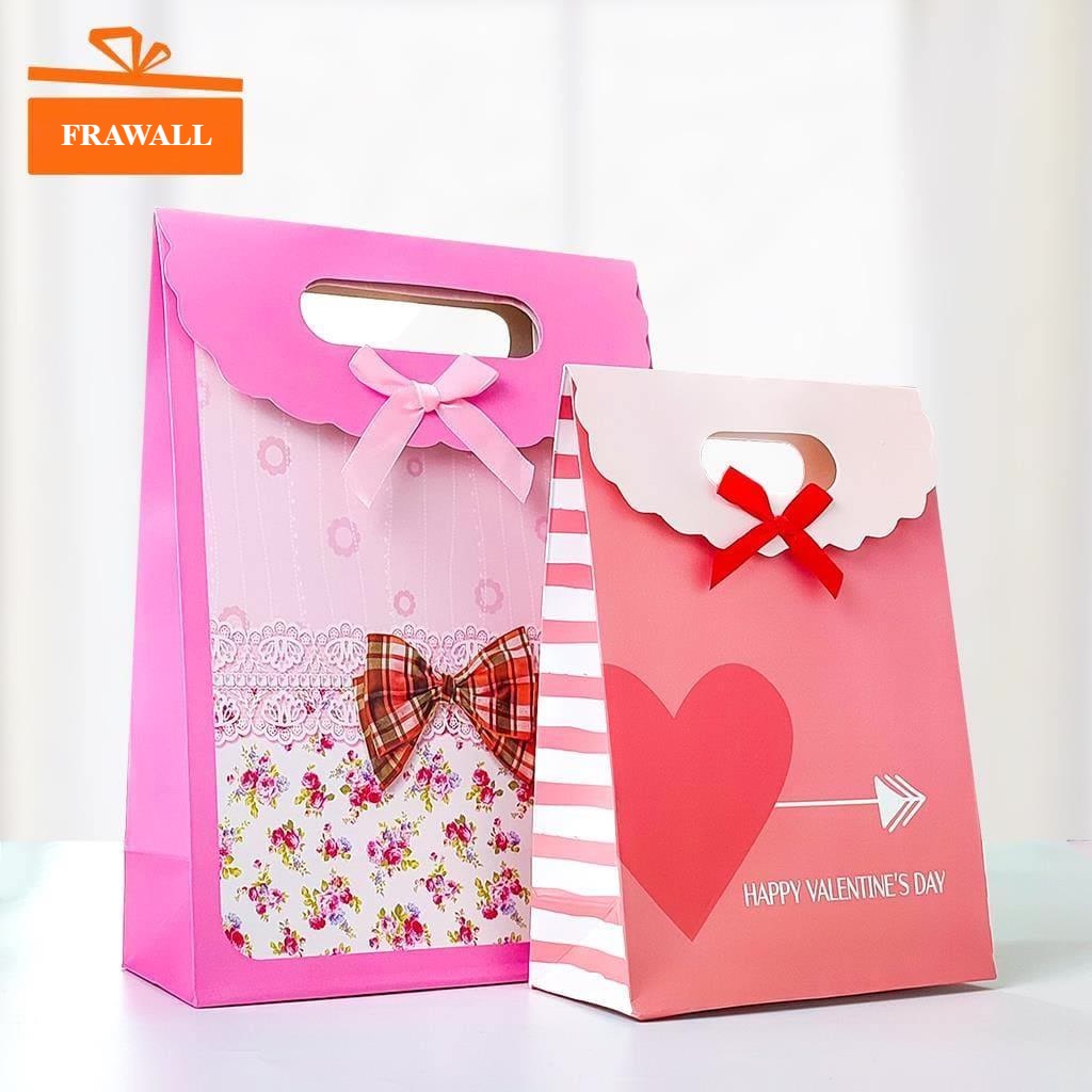 

Paper Bag Motif Untuk Kado Ukuran S