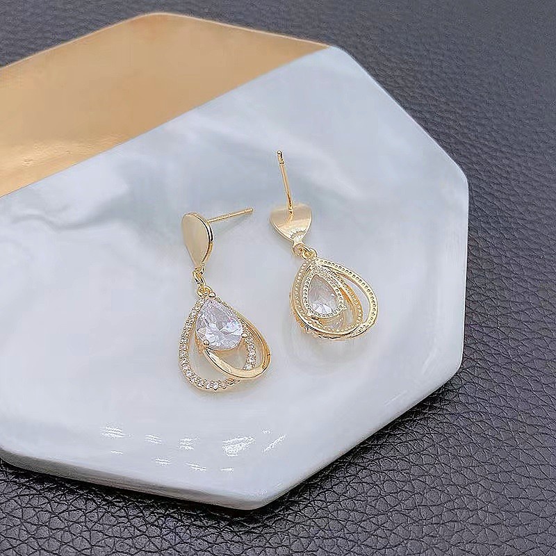 Anting Berlian Imitasi Logam Jarum Silver Untuk Wanita Anting Dongmen Korea