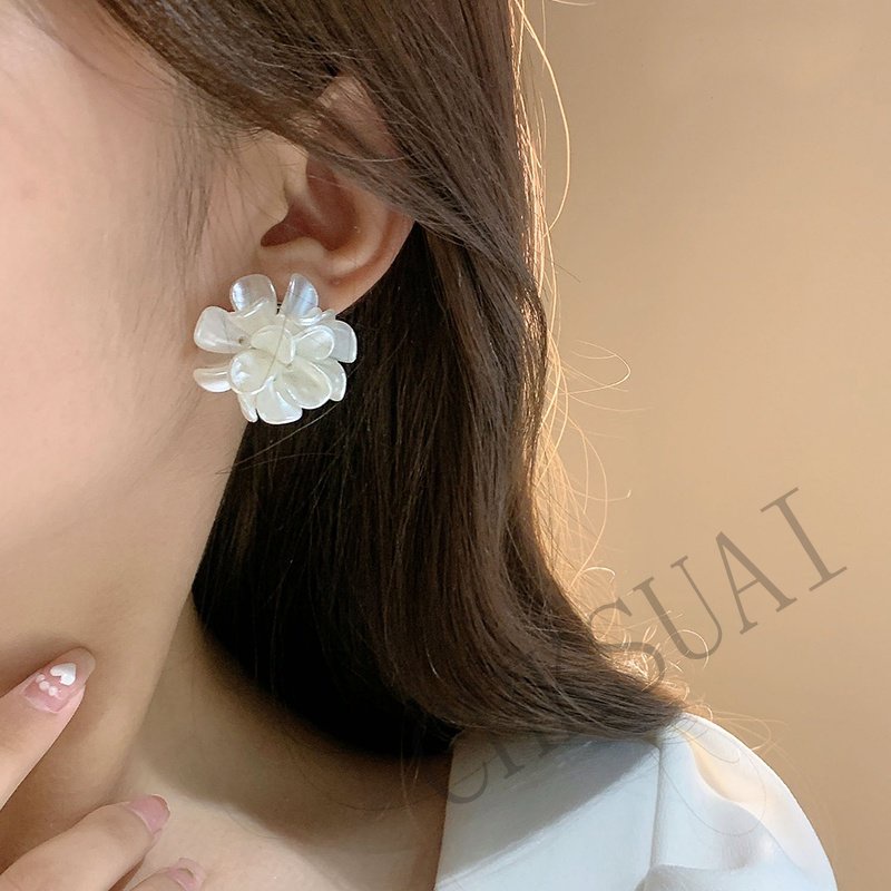 Anting Bahan925 Bentuk Bunga Bahan Perak Gaya Korea Aksen Mutiara