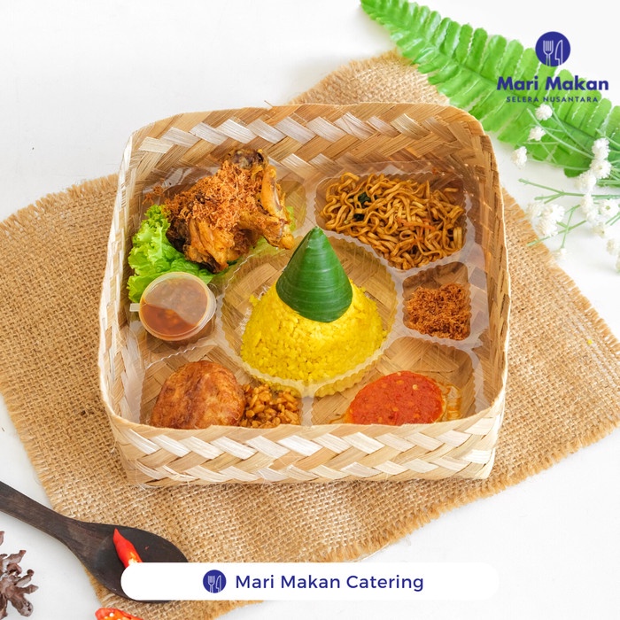 

Besek Nasi Kuning Hampers untuk Hadiah - 1 porsi