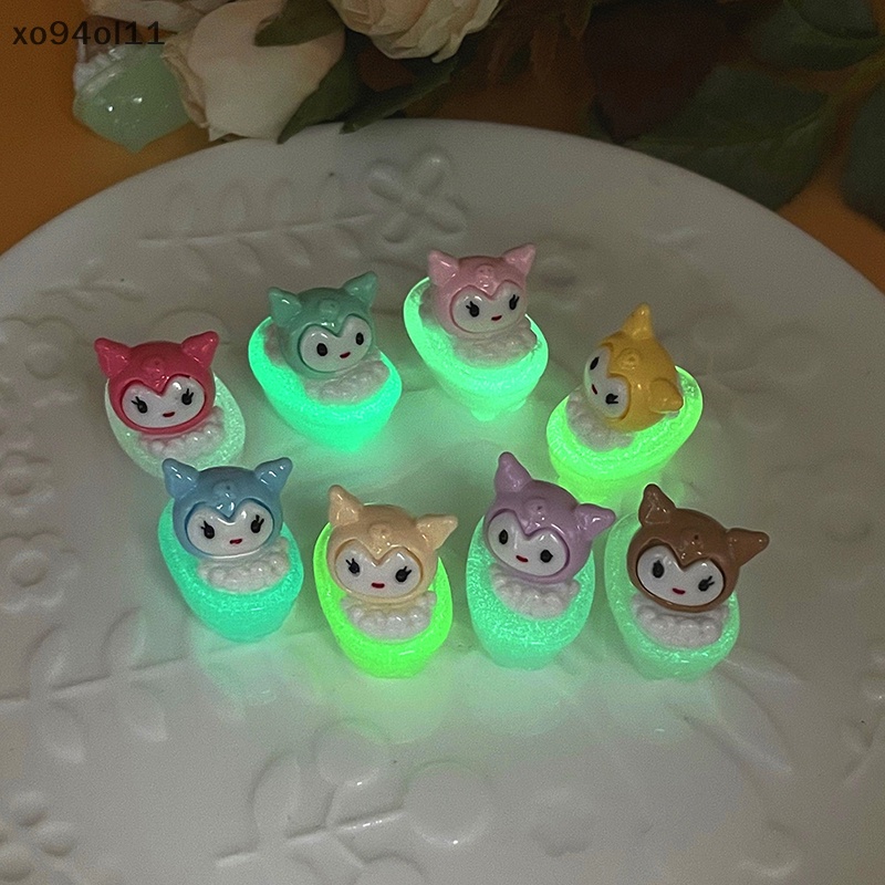 Xo 2Pcs Luminous Bathtub Kuromi Ornamen Mini Warna Kartun Boneka Micro Landscape Dekorasi Rumah Boneka Miniatur Mainan OL