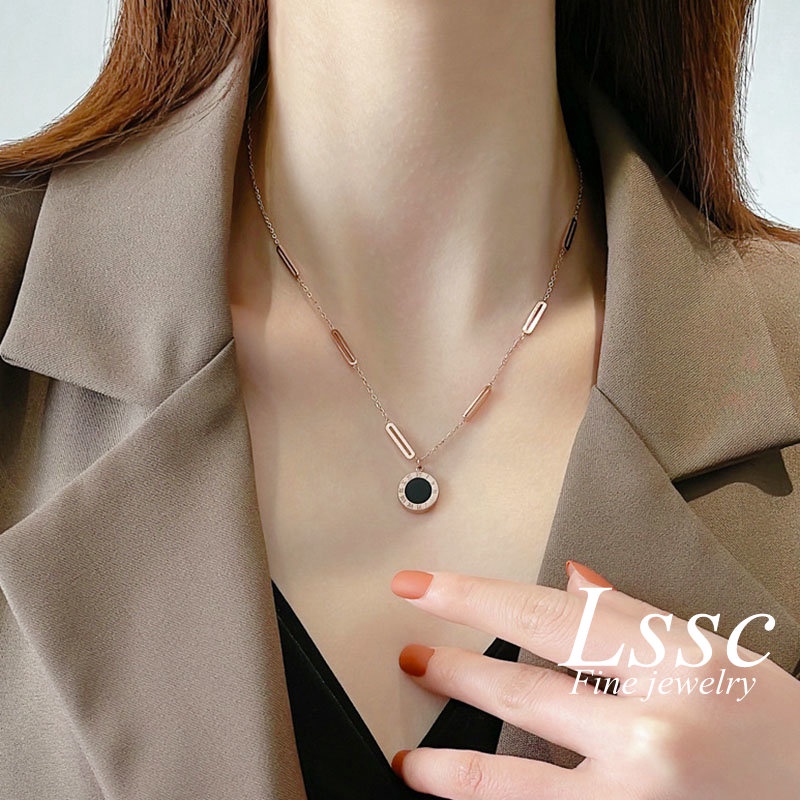 Kalung Titanium Romawi Bulat Hitam Korea Aesthetic Emas 18K Anti Karat Aksesoris Wanita Perhiasan Necklace