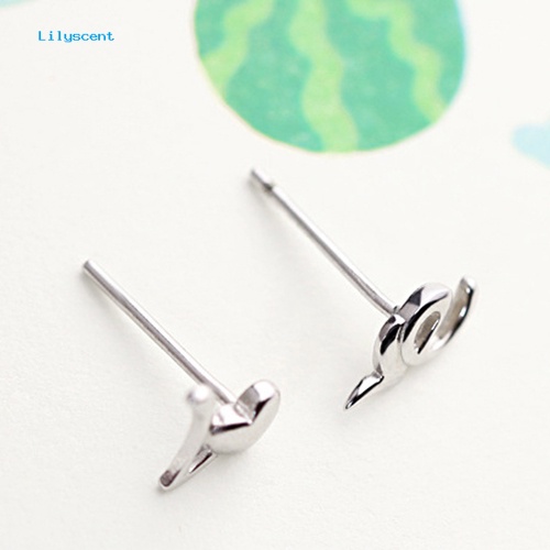 Lilyscent Wanita Fashion Perak Disepuh Hati Cinta Surat Asimetri Telinga Studs Earrings