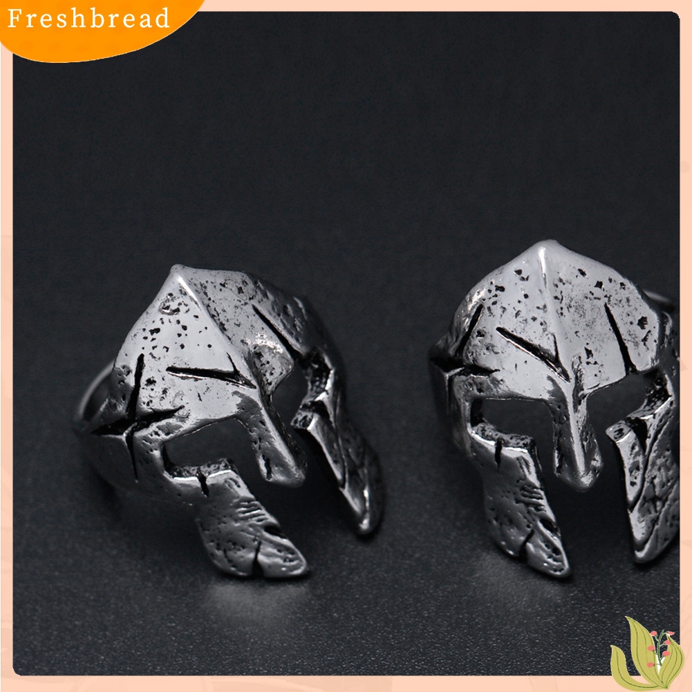 &lt; Freshbread &gt; 2Pcs Vintage Pria Helm Spartan Hero Penutup Wajah Cincin Jari Terbuka Perhiasan Pesta