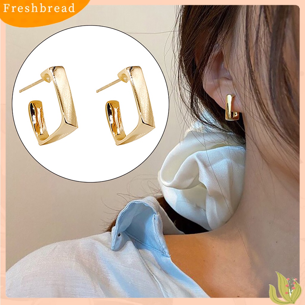 &lt; Freshbread &gt; 1pasang Anting Hoop Pengerjaan Halus Tahan Aus Tidak Alergi Temperamen Yang Sangat Baik Tidak Sakit Memakai Hiasan Telinga Geometris Perempuan Anting Pejantan Trendi