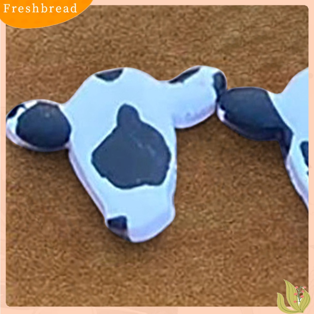 &lt; Freshbread &gt; 1pasang Ear Studs Acrylic Lucu Kecil Padat Kepribadian Hadiah Hypoallergenic Dairy Cow Shape Women Earrings Fashion Jewelry