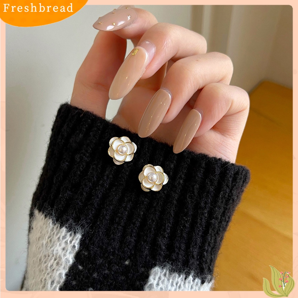 &lt; Freshbread &gt; 1pasang Wanita Ear Studs Bunga Perhiasan Mutiara Imitasi Gaya Korea Camellia Manset Telinga Hadiah Ulang Tahun