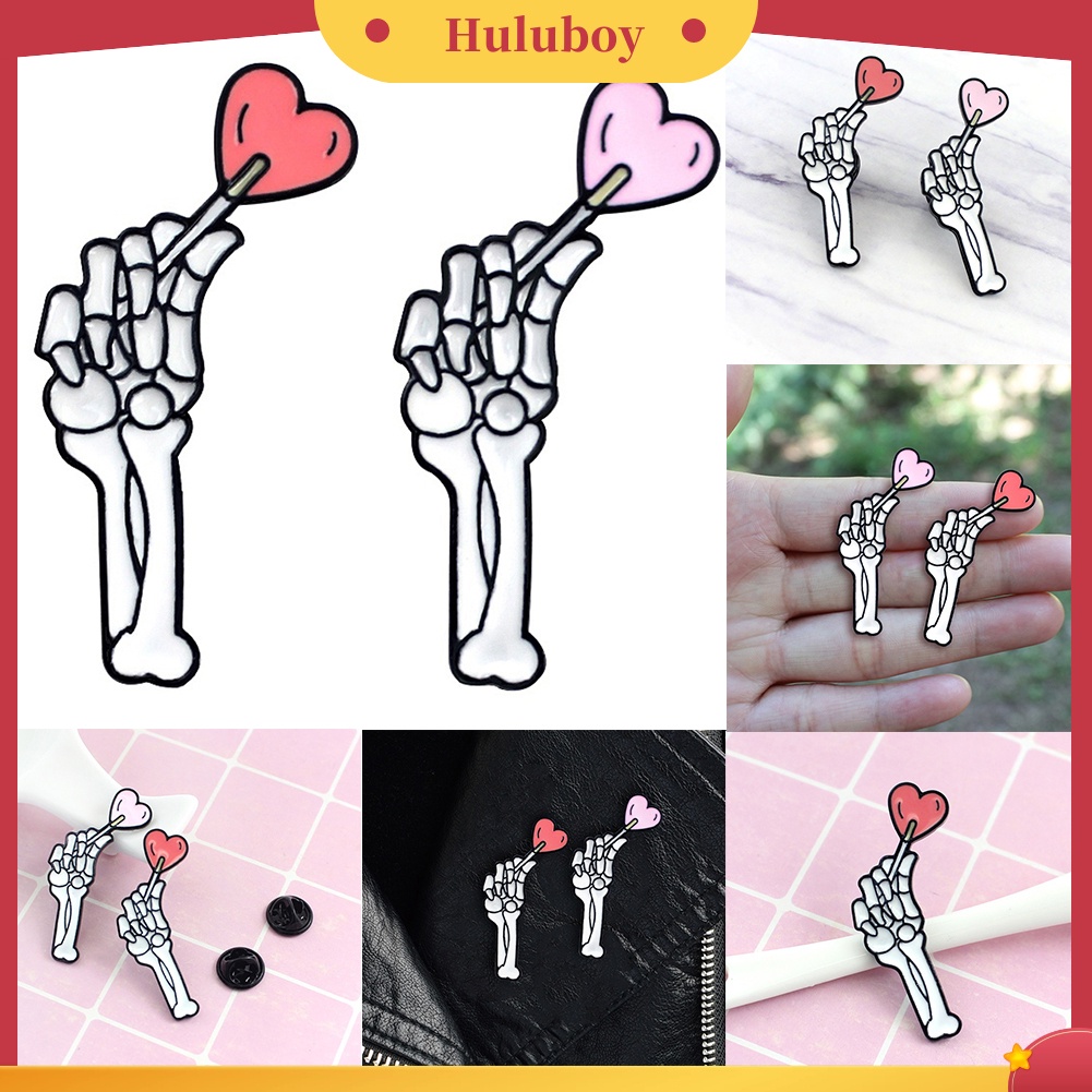 Bros Pin Enamel Bentuk Kerangka Tangan Hati Untuk Dekorasi Halloween