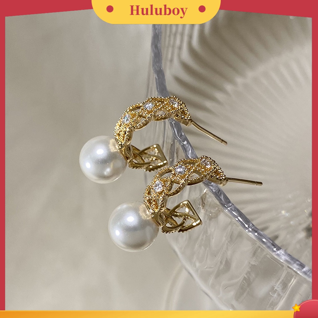 {Ready Stock} 1pasang Anting Hoop Bersinar Mutiara Imitasi Temperamen Elegan Geometris Hias Hadiah Wanita Berongga Keluar Anting Lingkaran Perhiasan Fashion Untuk Perjamuan