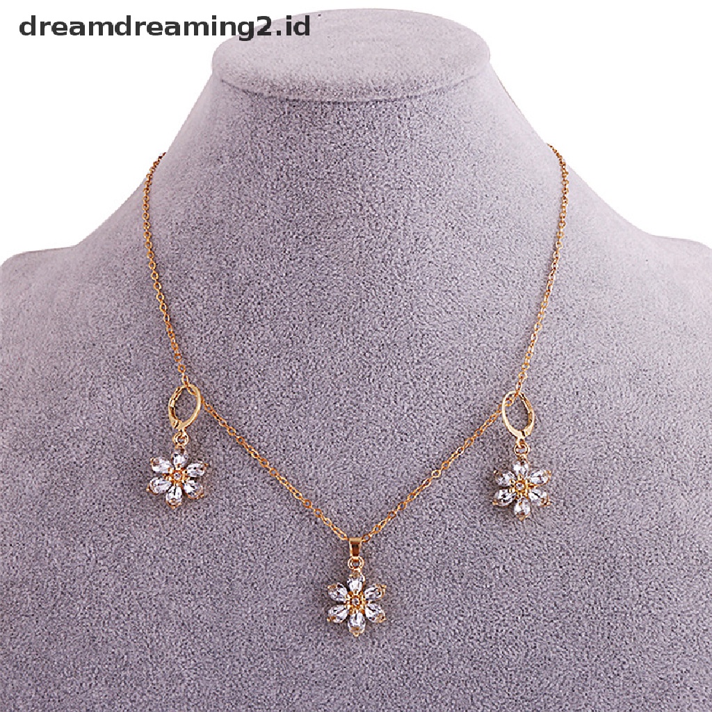 (hot) Fashion Set Perhiasan Berlapis Emas Berlian Imitasi Bunga Liontin Kalung Anting Set Perhiasan//