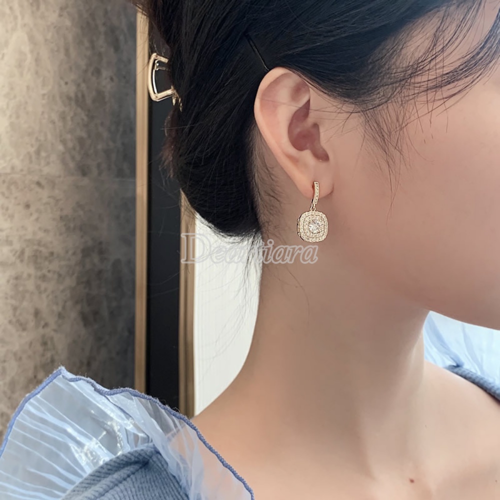 Vintage Fashion Desain Minimalis Dengan Anting Geometris Tertanam Berlian