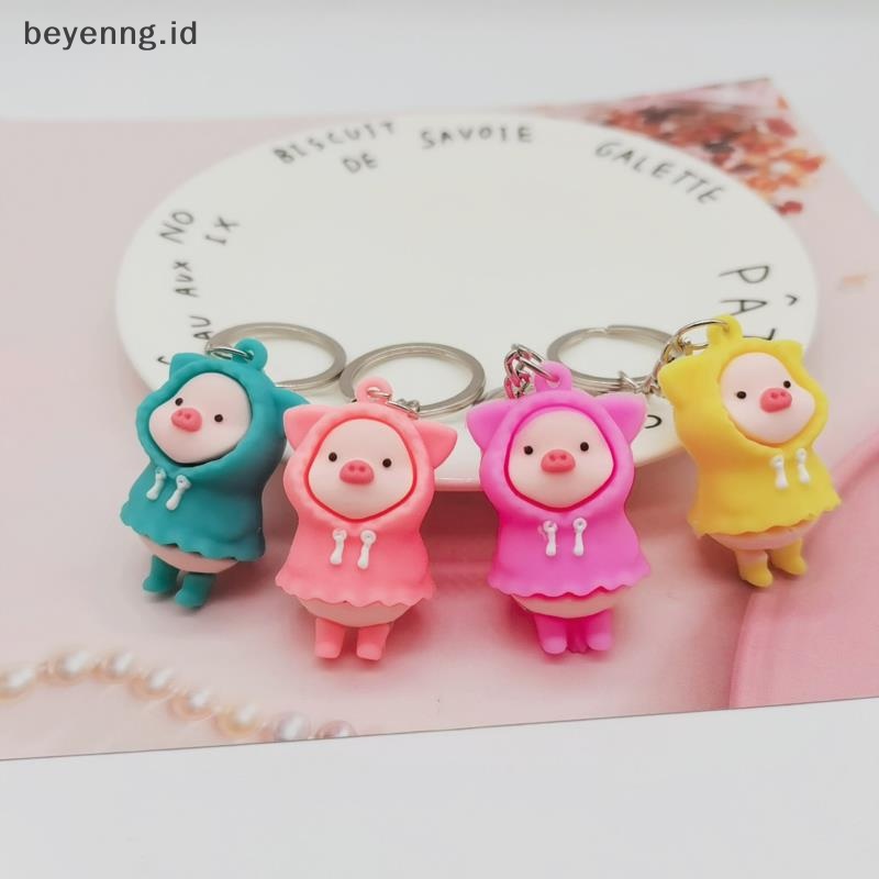 Beyen Kartun Lucu Jas Hujan Piggy Doll Gantungan Kunci Memegang Babi Susu Kunci Cincin Tas Liontin ID
