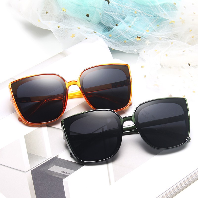 Kacamata Hitam Model Oversized Frame Besar Gaya Retro Vintage [BAYAR DI TEMPAT]