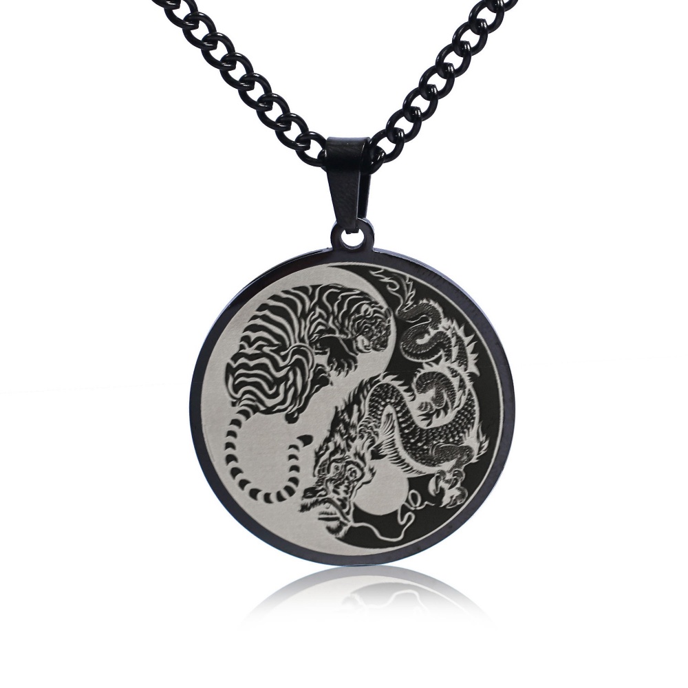 [X C Kalung] Emas &amp; Perak Baru Hip Hop Punk Vintage Overlord Naga Harimau Yin Yang Tai Chi ​Kalung Titanium Steel Liontin Anti Karat Perhiasan Hadiah Liburan Pria Dan Wanita