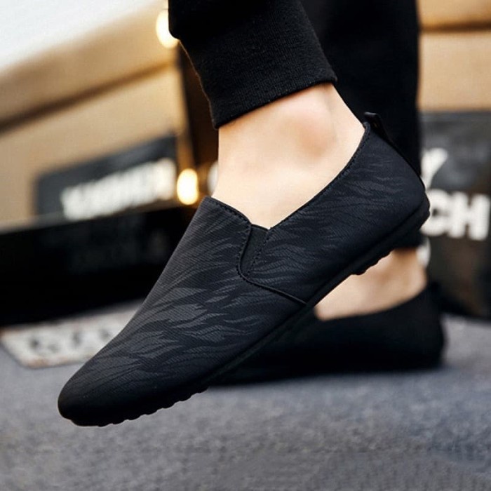 (COD) Techdoo Sepatu Slip On Lentur Sepatu Pria Formal Casual Import MR214 - Abu-abu, 40