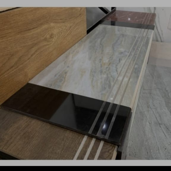Granit tangga 25x80 kombinasi