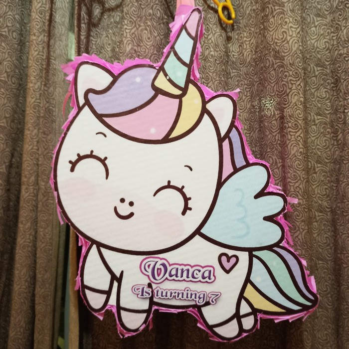 

Pinata Unicorn / Pinata Ulang Tahun / Pinata Custom bahan styrofoam