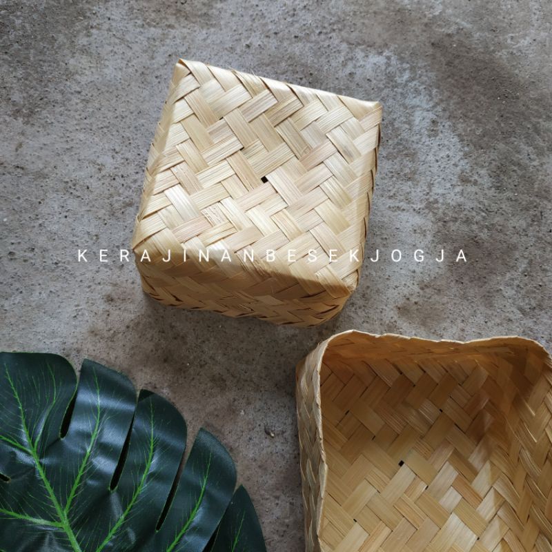 Anyaman  bambu SEPASANG BESEK  12x12x7CM NATURAL/ besek anyaman bambu/ besek  mini/ besek kecil/ bes