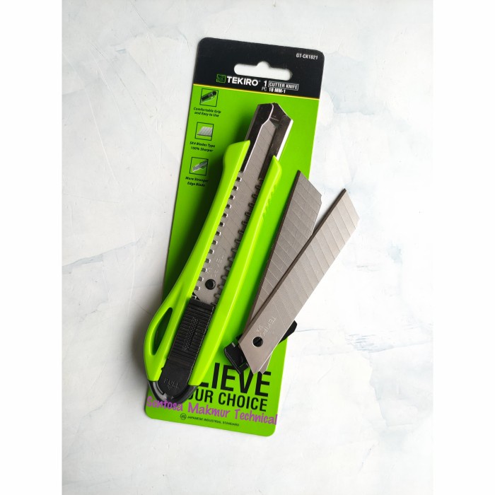 

TEKIRO 18 MM Pisau Cutter Knife Silet Knife Besar 18mm