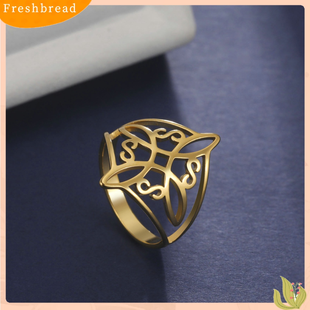 &lt; Freshbread &gt; Ladies Ring Geometric Electroplating Hollowed Pattern Bright Luster Permukaan Halus Berdandan Perhiasan Simpul Penyihir Cincin Stainless Steel Untuk Pakaian Sehari-Hari