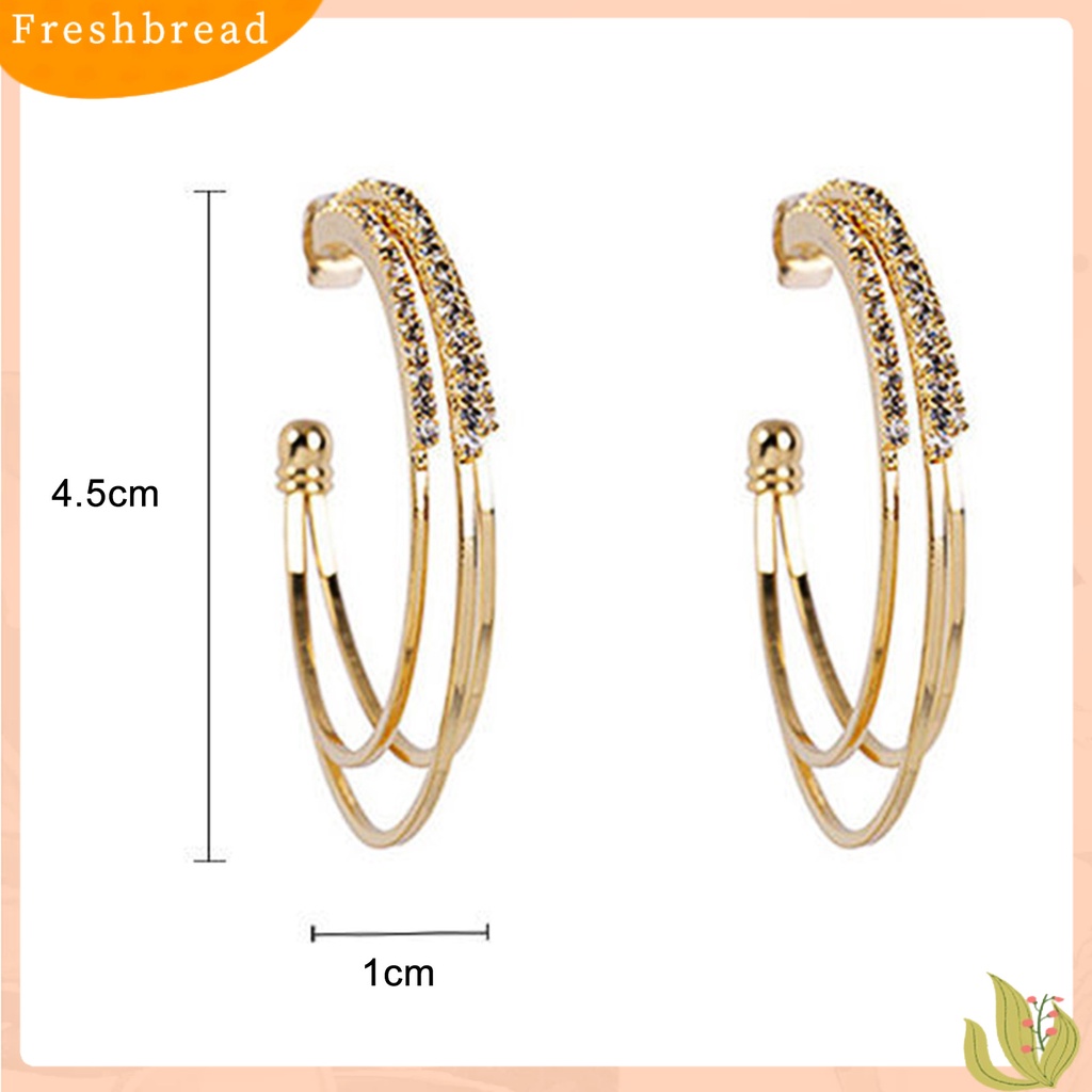 &lt; Freshbread &gt; 1pasang Anting Hoop Bulat Indah Berlian Imitasi Mengkilap Bentuk C Tiga Lapis Wanita Anting-Anting Aksesori Perempuan