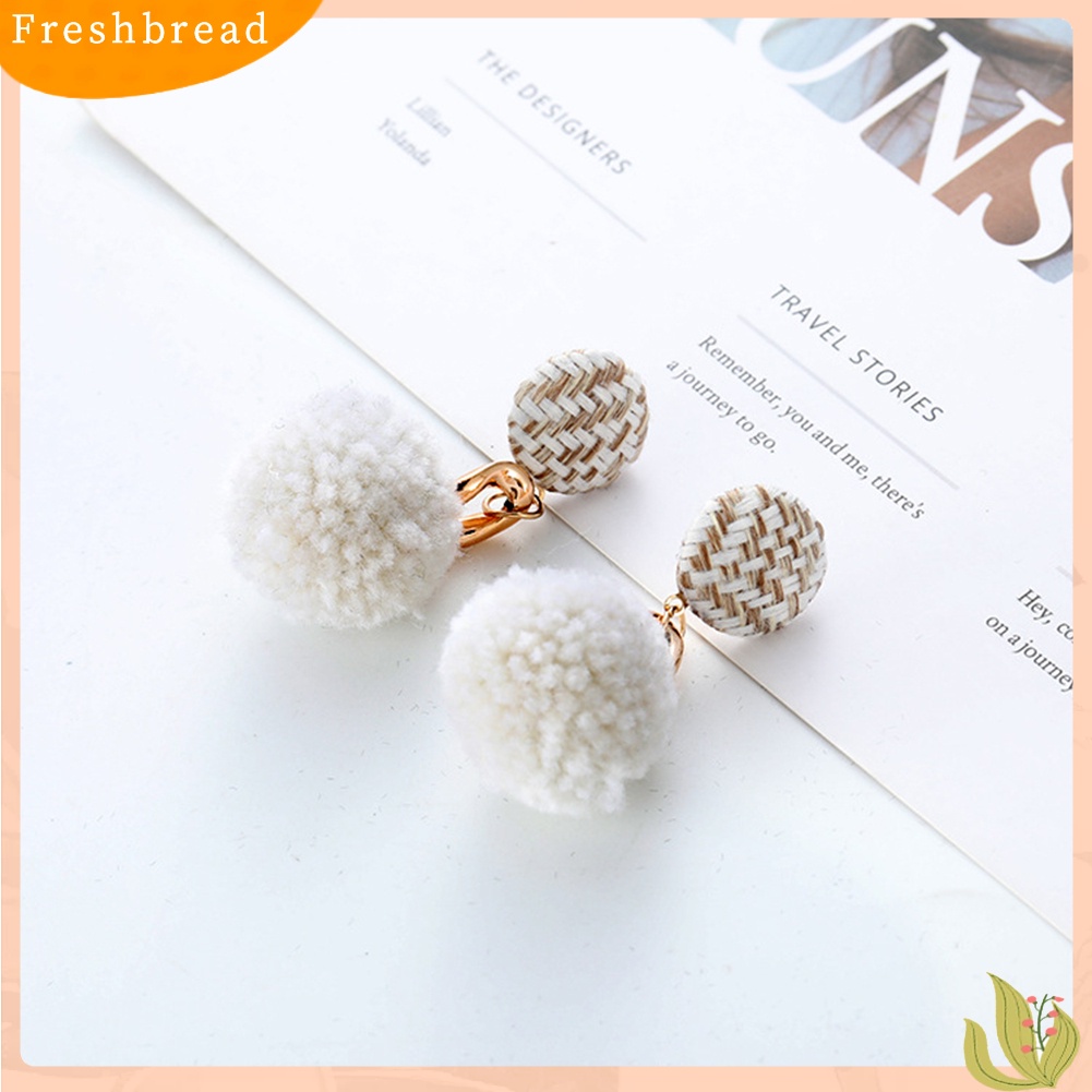 &lt; Freshbread &gt; Musim Dingin Wanita Manis Pompom Menjuntai Drop Ear Stud Earrings Perhiasan Hadiah Teman