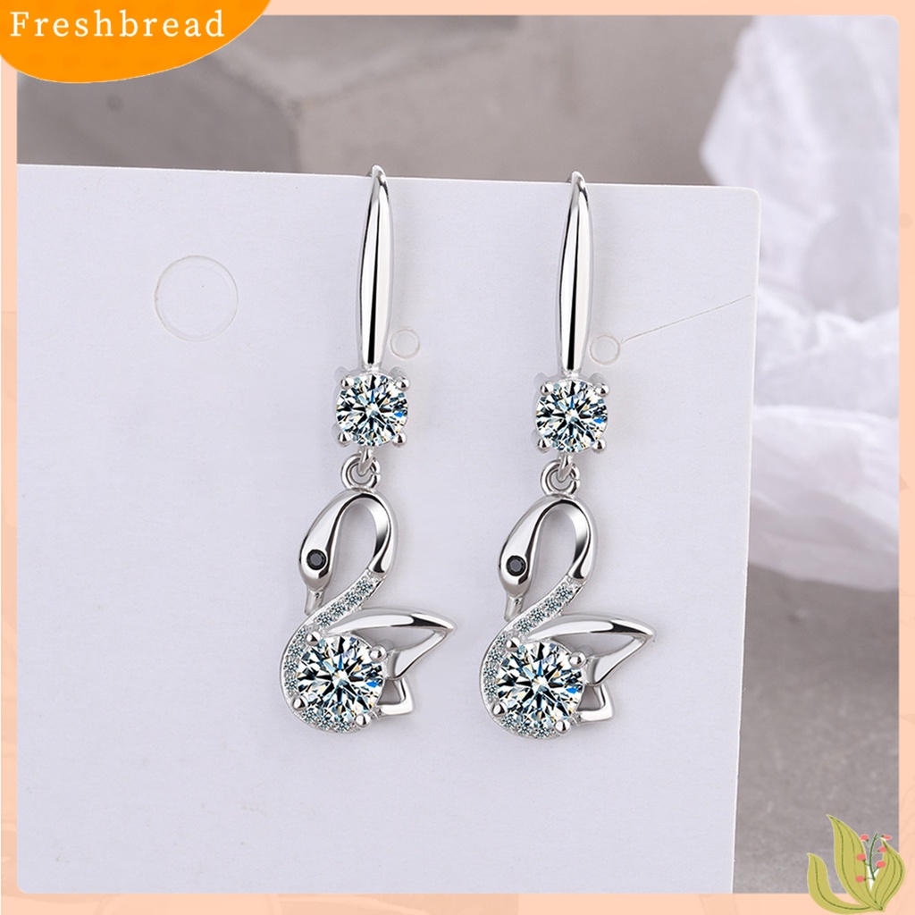 &lt; Freshbread &gt; 1pasang Anting Kait Mata Hitam Perhiasan Hewan Gaya Korea Cubic Zirconia Drop Earrings Untuk Pesta Pernikahan