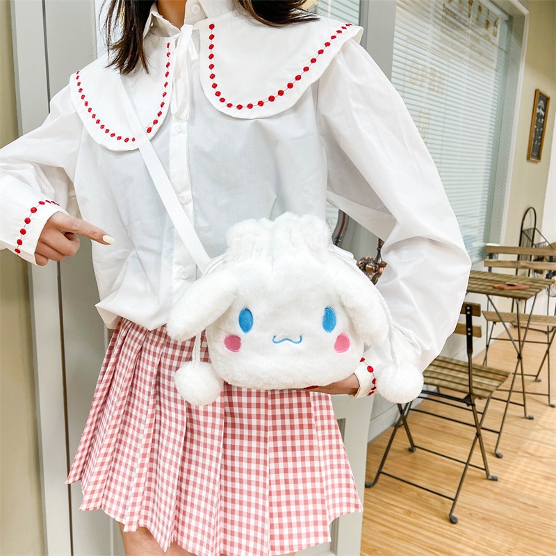 TAS CINNAMOROLL MELODY SANRIO SELEMPANG KARTUN BONEKA TAS MY MELODY KUROMI Cute Sling Bag Fashion Motif Kartun Karakter Plush Toy Doll Anak Dewasa