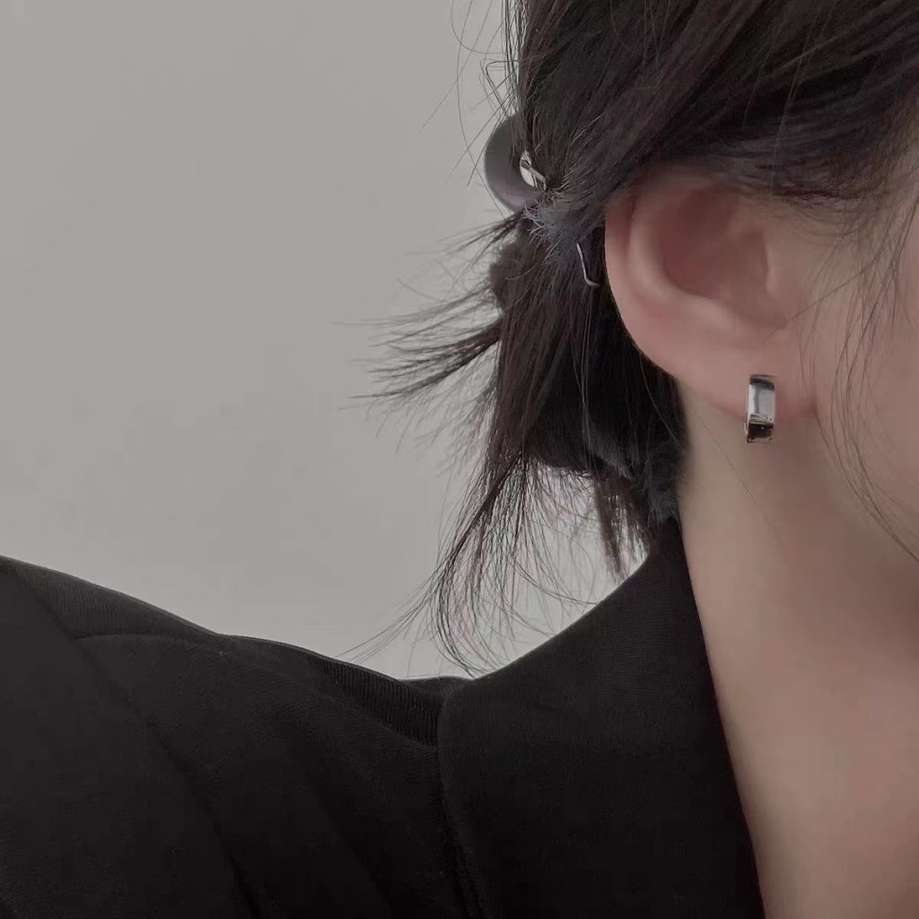 Anting Perak Persegi Wajah Lebar Fashion