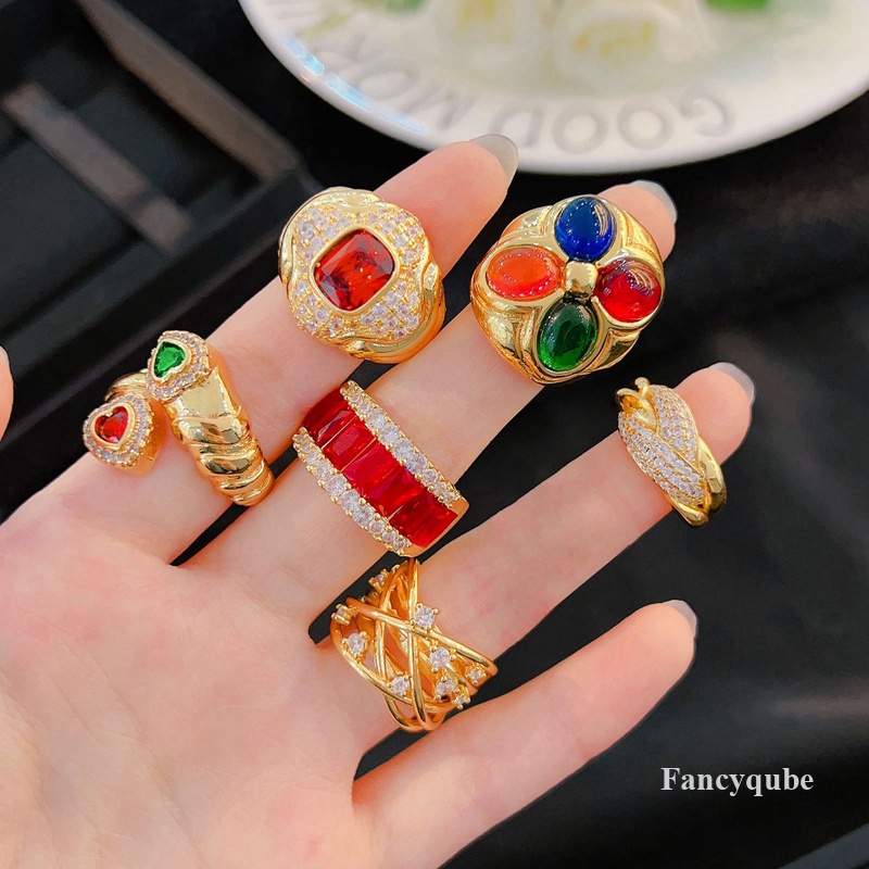 Perhiasan Desain Vintage Medieval Cincin Berwarna Mengkilap Gaya Perancis Retro Cincin Cocktail Perjamuan Lapis Emas Untuk Wanita