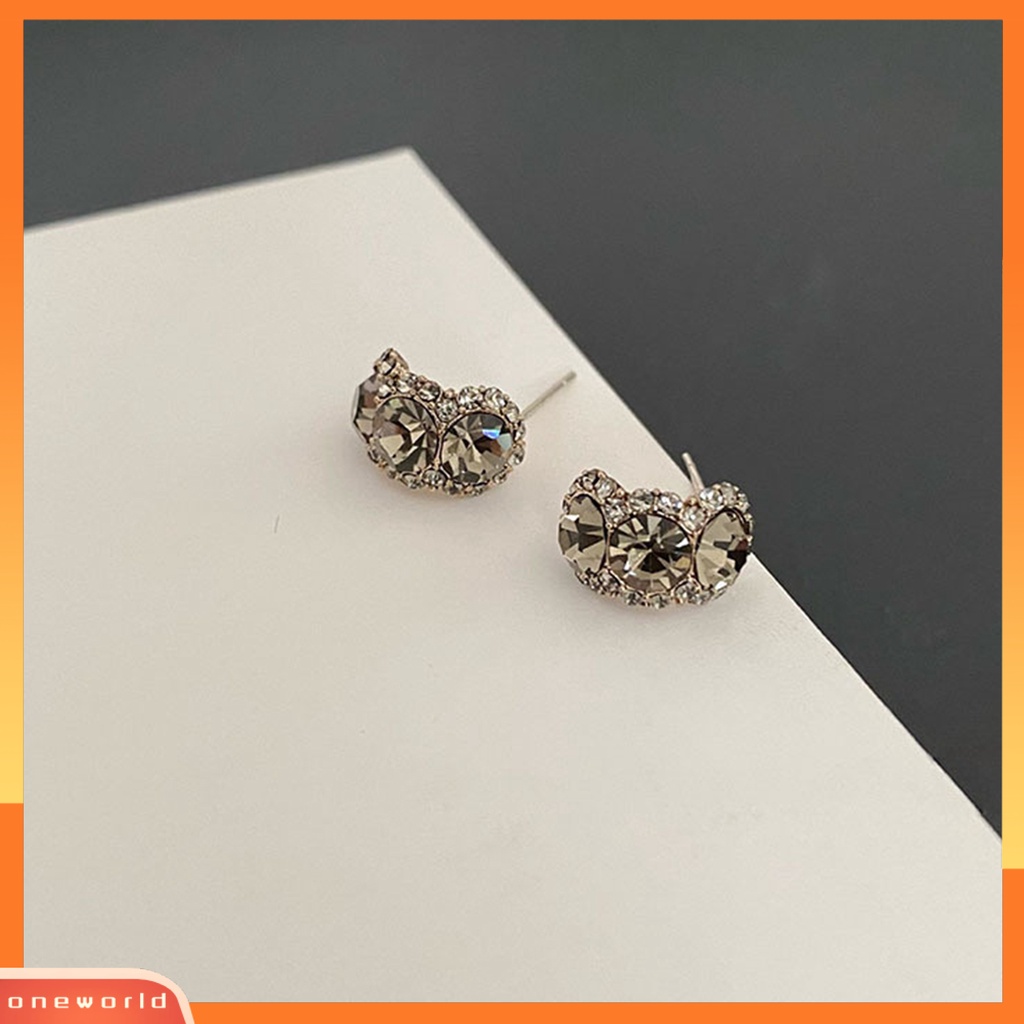 [EONE] 1pasang Ladies Earrings Berlian Imitasi Hias Shiny Light Mewah Chic Unik Dress Up Alloy C Type Menjuntai Earrings Hadiah