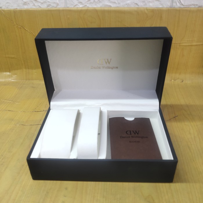 Kotak Jam Daniel Wellington Original