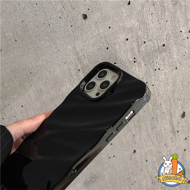 Ins Premium Sutra Halus Pleats Hitam iPhone Case Kompatibel Untuk Iphone14 13 12 11 Pro Max X Xr Xs Max 8 7 6 6s Plus SE 2020tahan Shock Warna Solid Ponsel Case Cover Pelindung