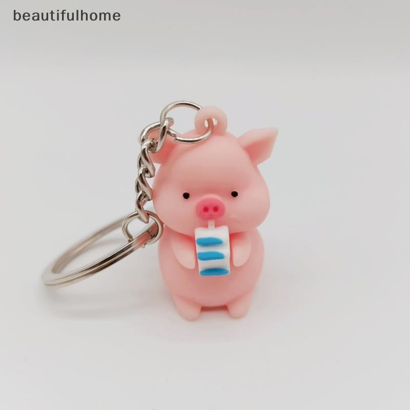 {Cantikrumah} Kartun Lucu Jas Hujan Piggy Doll Gantungan Kunci Memegang Babi Susu Kunci Cincin Tas Liontin.