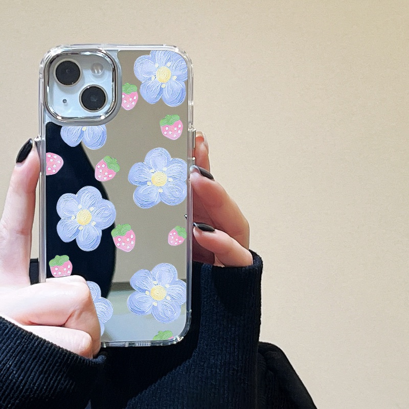 IPHONE Lukisan Strawberry Biru Bunga Cermin Ponsel Case Kompatibel Untuk Iphone11 12 13 14 12Pro 13Pro 14Pro Pro Max XR X XS Max Electroplating Tombol Perlindungan Mirror Cover