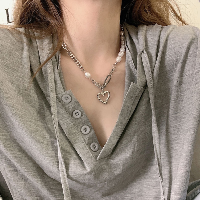 Baroque Irregular Pearl Stitching Necklace All-Match Liontin Hati Berongga ins Gaya Keren Rantai Klavikula Kalung Necklace