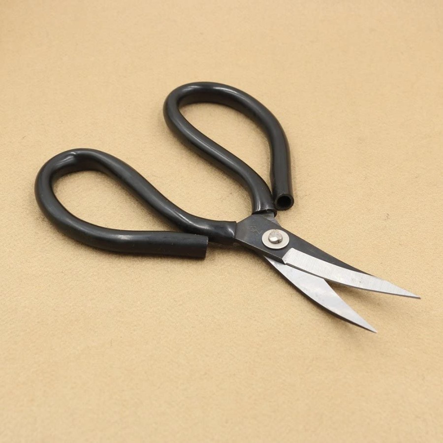 

Gunting Kodok Bengkok 8 inch/ 20 cm HITAM