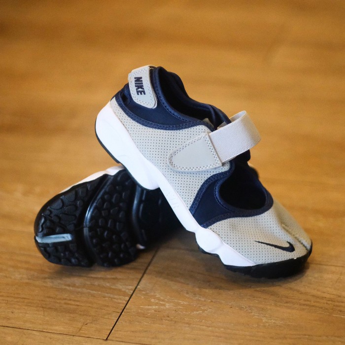SEPATU SNEAKERS WANITA NIKE AIR RIFT GREY NAVY ORIGINAL - GREY NAVY, 36