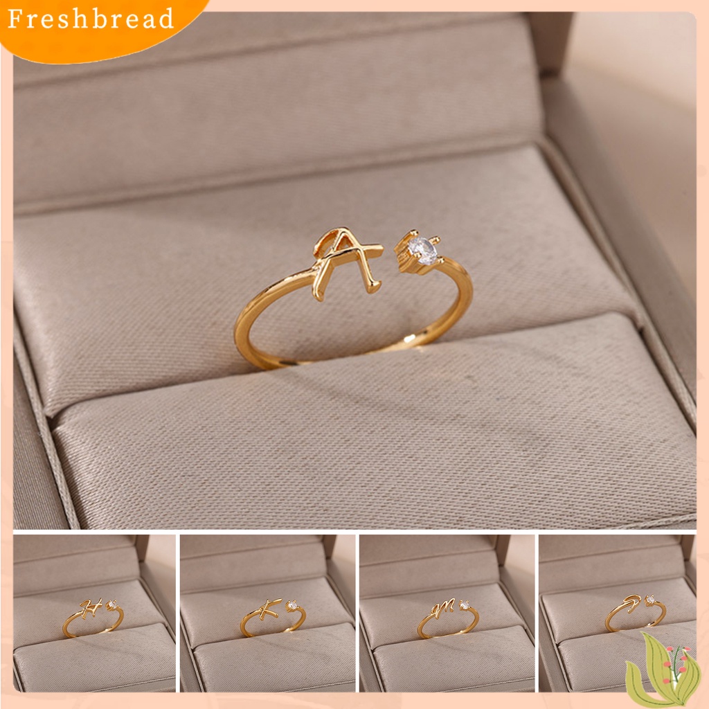 &lt; Freshbread &gt; Cincin Jari Adjustable Electroplating Berlian Imitasi Halus Geometris Berdandan Fashion Perhiasan Berlian Imitasi Alfabet26Huruf Cincin Aksesoris Wanita