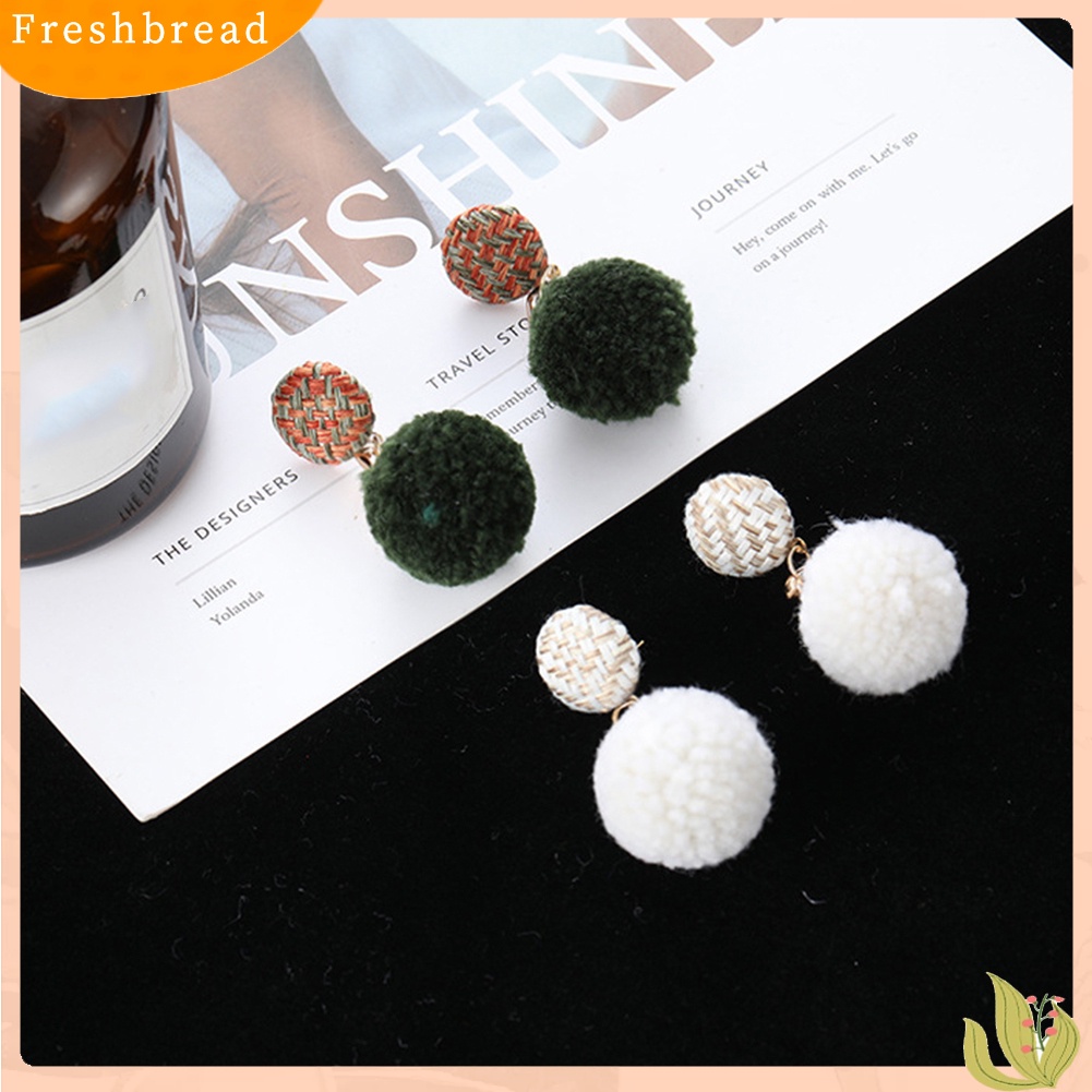 &lt; Freshbread &gt; Musim Dingin Wanita Manis Pompom Menjuntai Drop Ear Stud Earrings Perhiasan Hadiah Teman