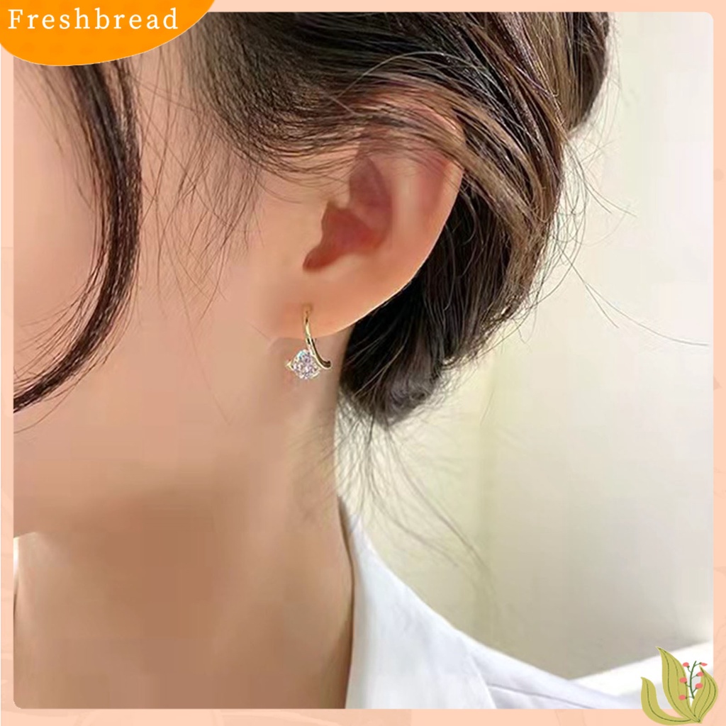 < Freshbread > 1pasang Wanita Anting Geometris Berlian Imitasi Perhiasan Berkilau Cubic zirconia Stud Earrings Hadiah Ulang Tahun
