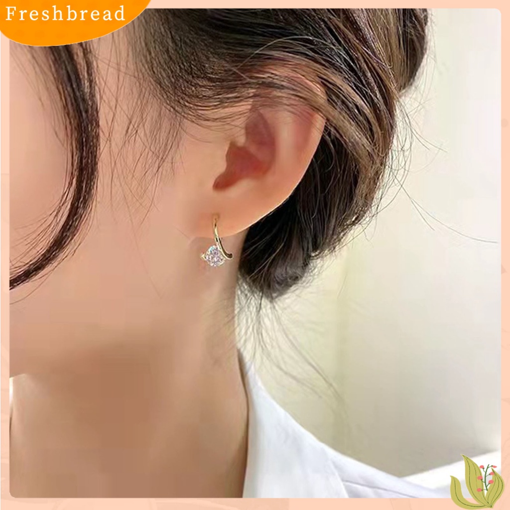 &lt; Freshbread &gt; 1pasang Wanita Anting Geometris Berlian Imitasi Perhiasan Berkilau Cubic zirconia Stud Earrings Hadiah Ulang Tahun