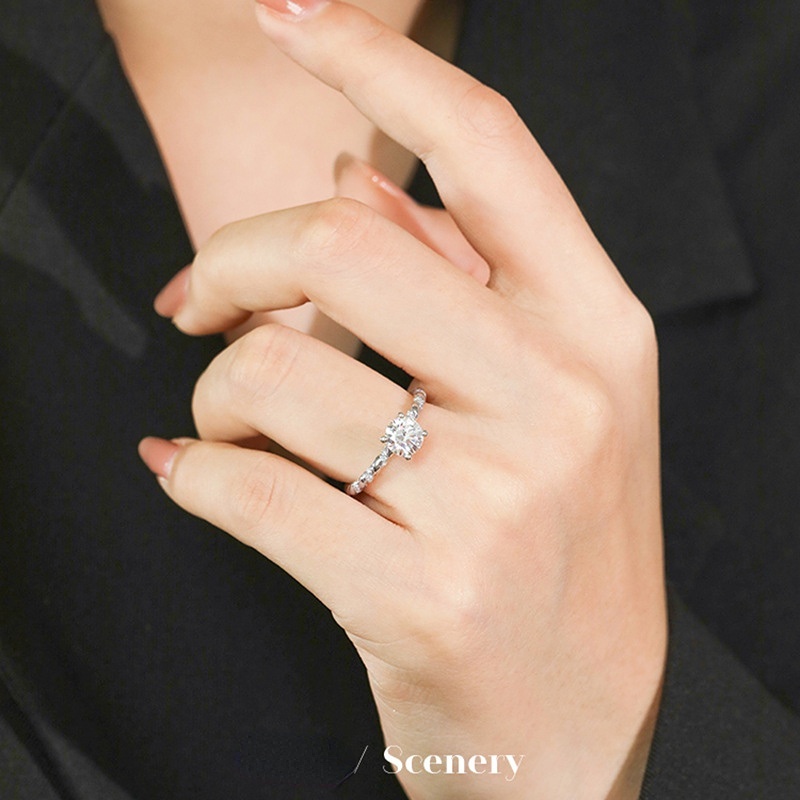 Goldkingdom Aksesoris Perhiasan Fashion Ready Stock Mosan Berlian Klasik Empat Cakar Cincin Mengambang Cahaya Dibungkus Cincin Wanita