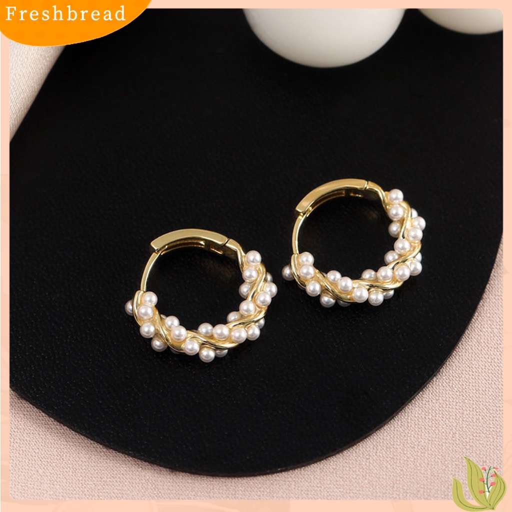 {In Stock} 1pasang Anting Hoop Cahaya Mewah Temperamen Mutiara Imitasi Minimalis Geometris Hias Hadiah Wanita Anting Lingkaran Perhiasan Pesta Aksesori Busana