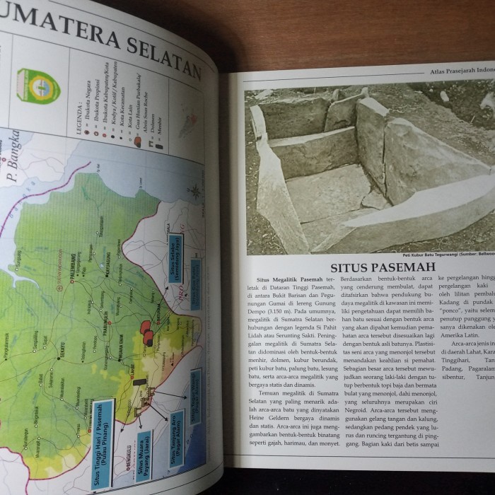 atlas prasejarah indonesia hard cover exs perpus 218 hal