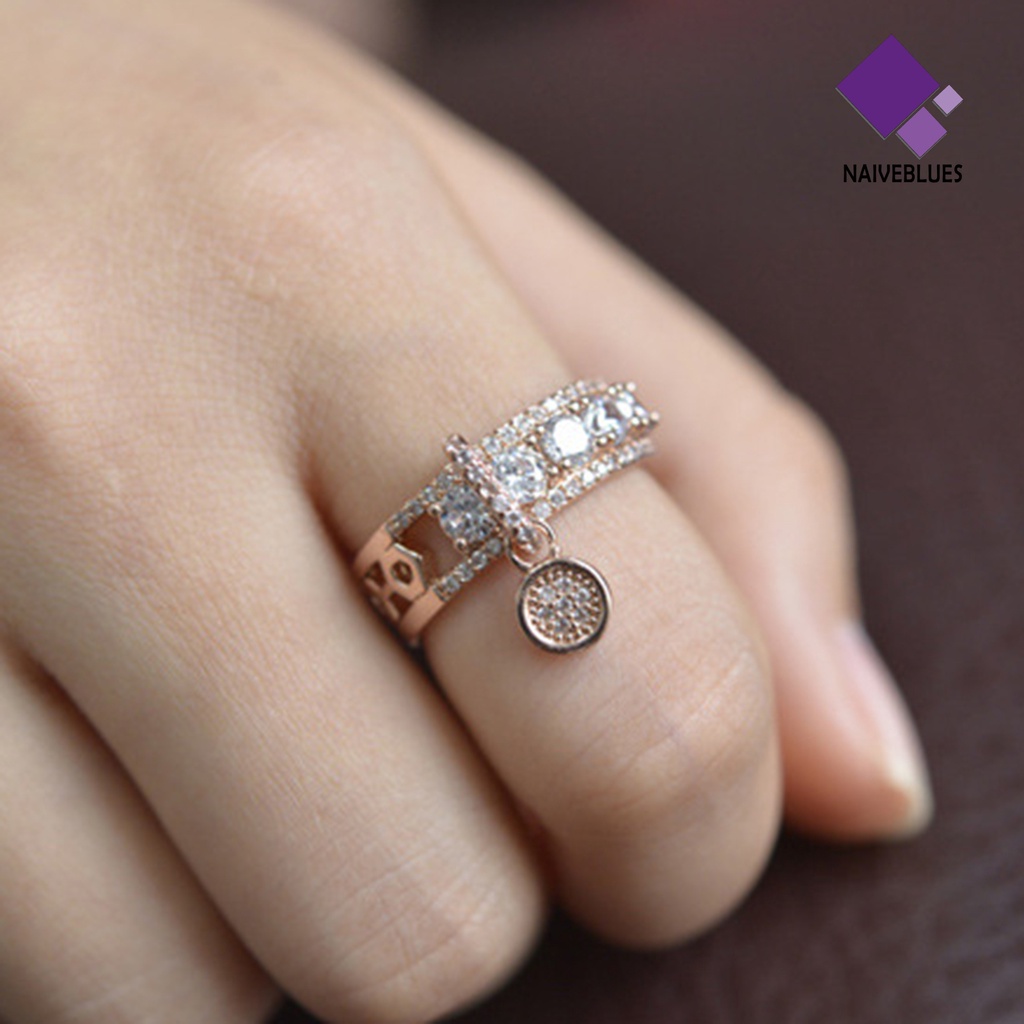 &lt; Naiveblues &gt; Cubic Zirconia Wanita Cincin Disc Liontin Alloy Berongga Lebar Cincin Fashion