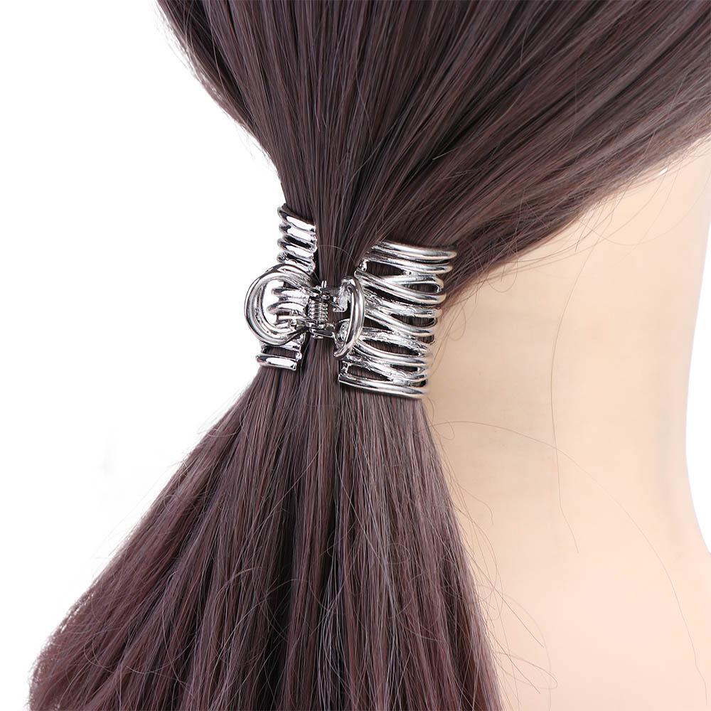 Fishstick Metal Hair Claw Hollow Temperamen Simple Horsetail Gripper Tetap Artefak Untuk Anak Perempuan Hiasan Kepala Ponytail Holder Hiasan Kepala Untuk Wanita Gaya Korea Klip Rambut